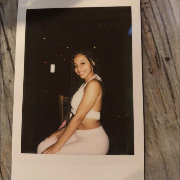 Meet your Posher, Mevelyn - Picture 1 of 1